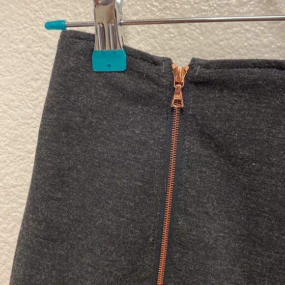 Kit and Ace Elina Pleated Skirt Size 2 - Picture 3 of 4